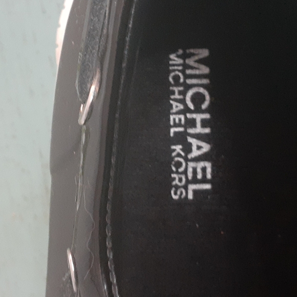 MICHAEL KORS WATERPROOF SHOES SZ 6 WOS - Picture 5 of 7